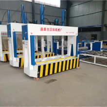 鴻昌木工機(jī)械廠 門廠設(shè)備專家，助力木工產(chǎn)業(yè)升級